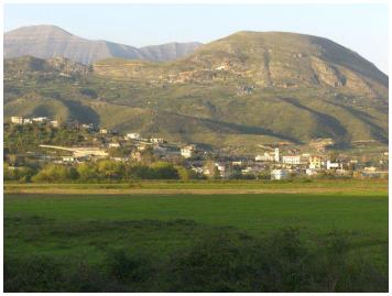 Αλβανοί τραμπούκοι επιτέθηκαν σε χωριό της Βορείου Ηπείρου! Αλβανοί τραμπούκοι επιτέθηκαν σε χωριό της Βορείου Ηπείρου!