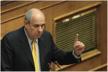 Εράτηση Τερενς Κουικ  για τις επεκτατικές εις βάρος της Ελλάδας αναφορές στα αλβανικά σχολικ